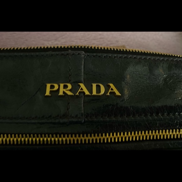 100 % Authentic vintage Prada bag(on hold) - Picture 2 of 13